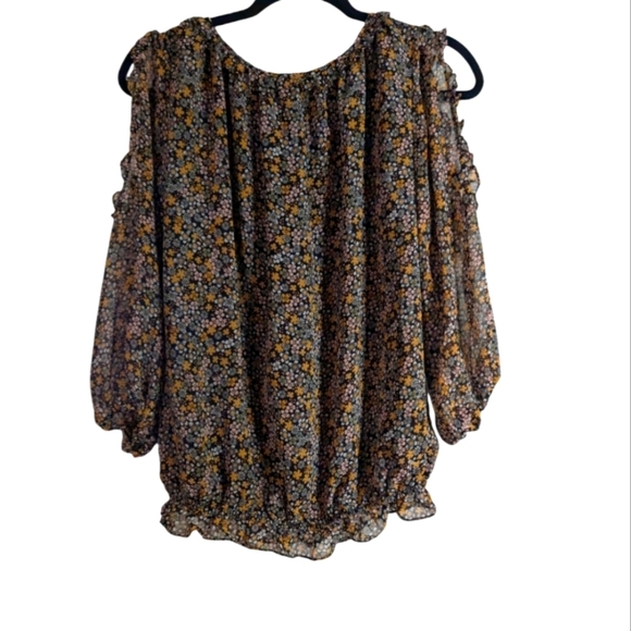 Max Studio Top - Picture 2 of 4